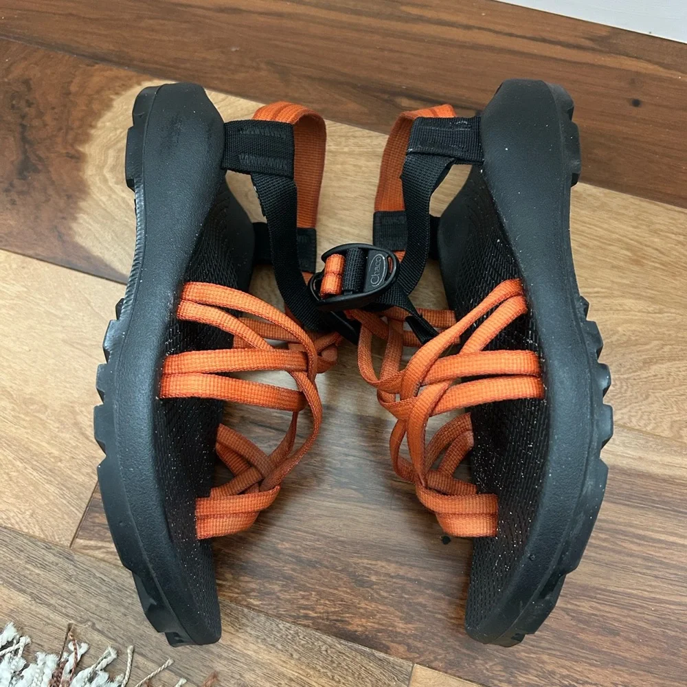 Chacos Orange Strappy Sandals Size 7 - Picture 3 of 6